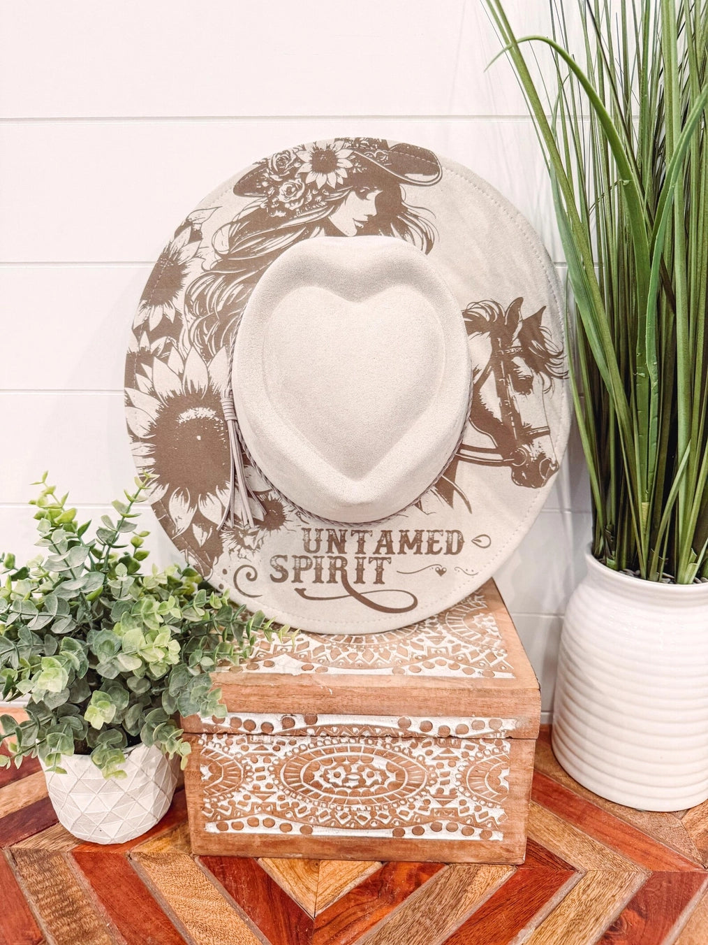 NEW - Untamed Spirit Heart Shaped Crown Engraved Cowgirl Hat