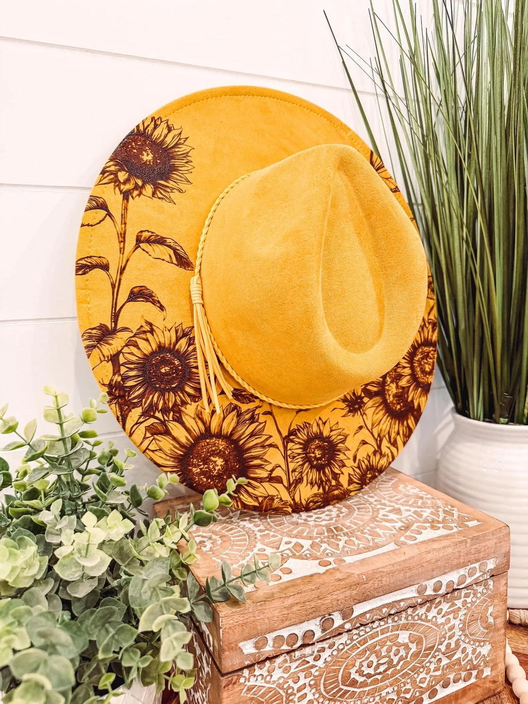 NEW - Wild & Free Floral Engraved Cowgirl Hat