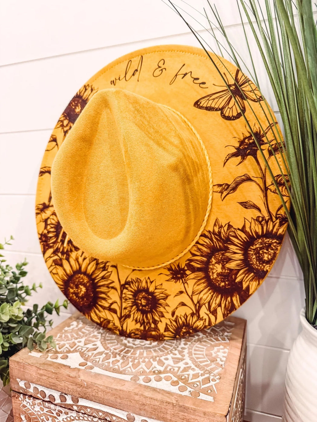 NEW - Wild & Free Floral Engraved Cowgirl Hat